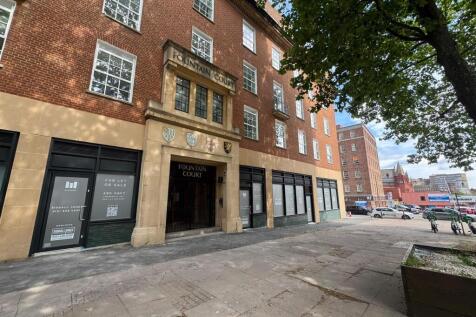 Front of building pic 1.jpeg