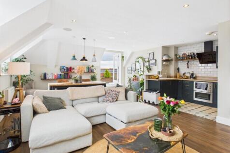 sitting room 3