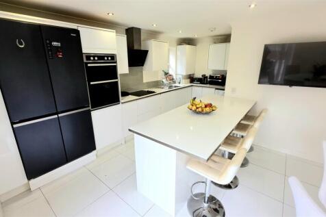 Kitchen/dining/reception