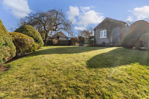 4 bed, 2 bath Detached in Glasgow - Photo 43