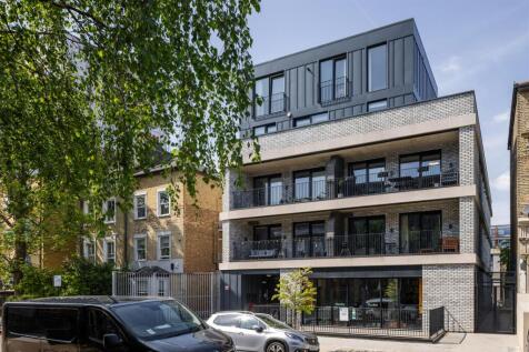Shore Road E9