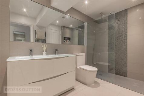 Jack &amp; Jill Bathroom