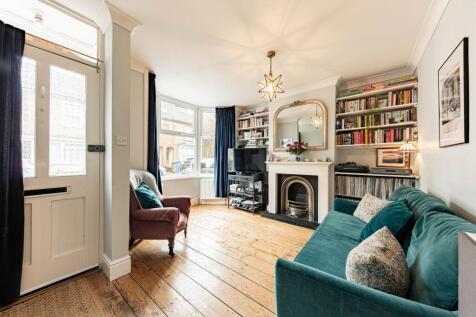 Living Room (1)