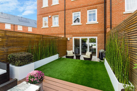 Rear Exterior / Garden