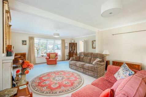 41 Ballards Close 2349-2.jpg