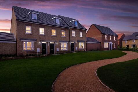 Richmond Park dusk street scene