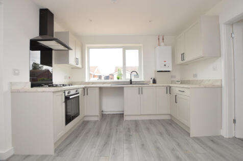 26 Edgeworth Road - Kitchen 1