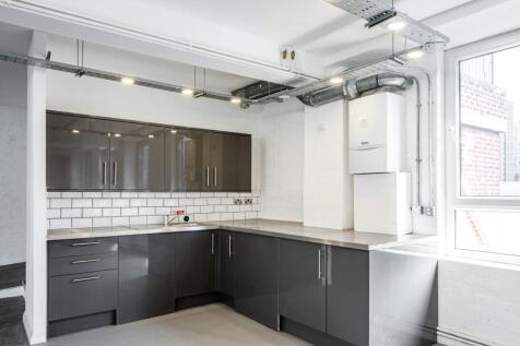 Universal Hse 34F  Low Res 15.jpg