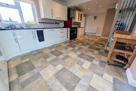 PXL_20251027_1156...