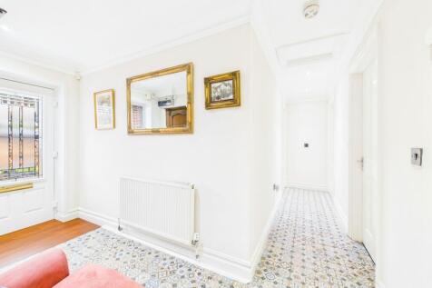 Hallway through to Bedrooms