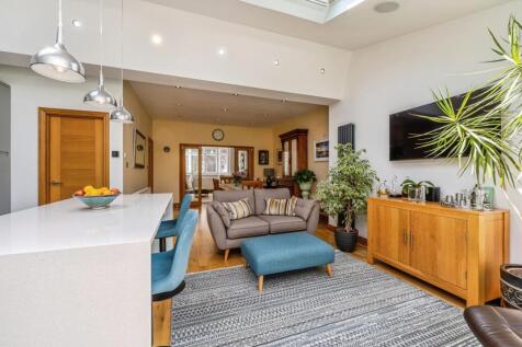 Kitchen/Family Room