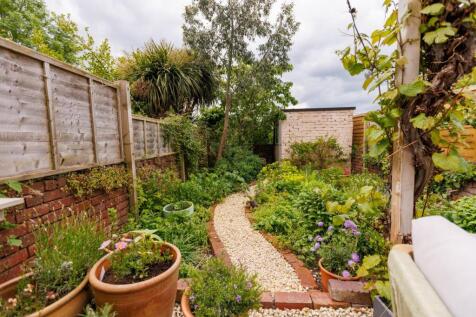 15 Gadshill Road-26.jpg