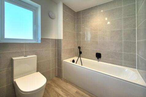 First Floor Family Bathroom