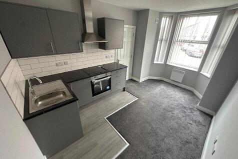 sbliving are delighted to present this stunning one bedroom property located in the popular area of East End Park. With spacious rooms and modern décor, this flat is perfect for a professional or coup