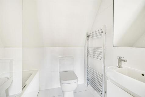 3 Chantry Lane, Towcester (9).JPG