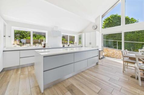 kitchen/family room 6