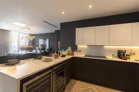 3 bed, 4 bath Penthouse in Manchester - Photo 10