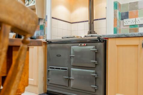 5 bed, 3 bath Detached in Glasgow - Photo 19