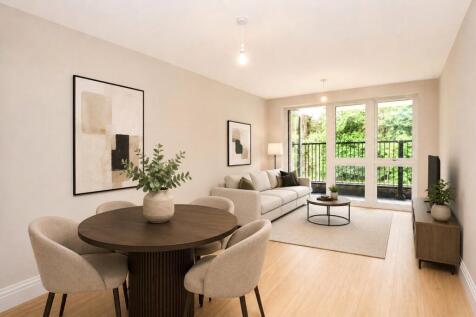 Sitting Room/Dining