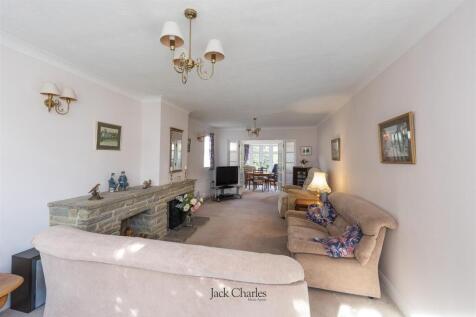 11 Allington Drive, TN10 4HH 003.jpg