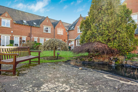 Communal Lawn 2
