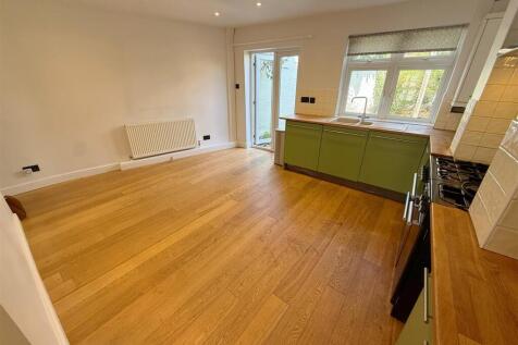 Kitchen Dining room