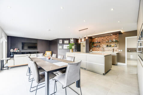 Open Plan Kitchen Family Room
