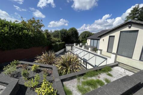 Outside & Gardens