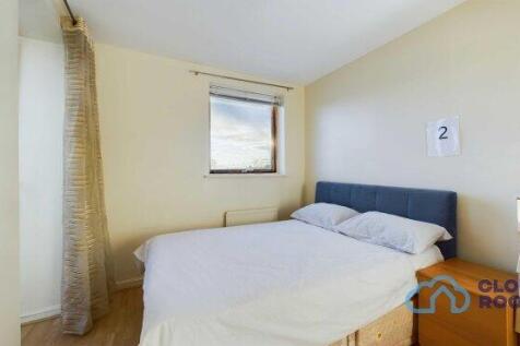 maritime-quay-e14-3qe-1022987