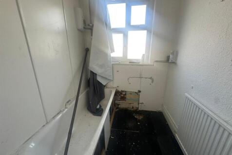 WhatsApp Image 2025-11-17 at 16.16.40 (4).jpeg