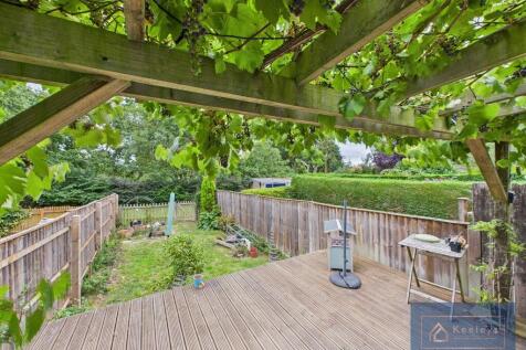 Rear decking/perg...