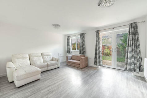 5 Bedroom Terraced in HA2 6FD