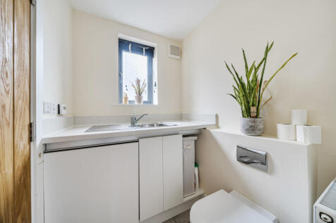 1345301-15-68b1d8...