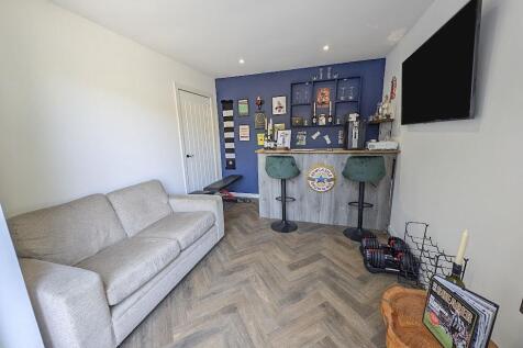 tlc_ea897f2e-0e93-4166-841c-c18f7f9c813b_0489655.j