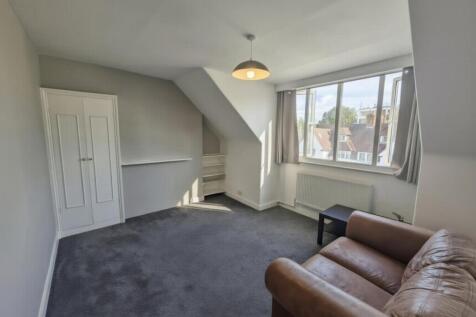 JUST COMPLETELY REFURBISHED...This is a lovely one bedroom flat in one of the best roads in Golders Green, located only two minutes from Golders Green Tube and a five minute walk to Golders Hill Park