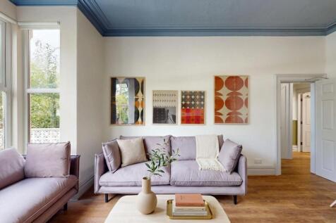 8 Bedroom House in LS6 1AX