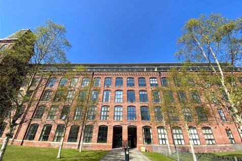 AVAILABLE NOW. A well presented studio apartment which has been refurbished to a high standard within the highly sought after Victoria Mill. Occupying a second floor position, the apartment features a