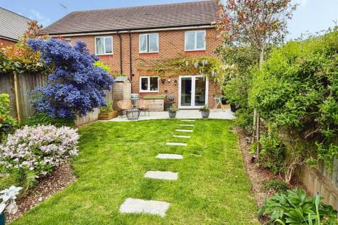 garden to house