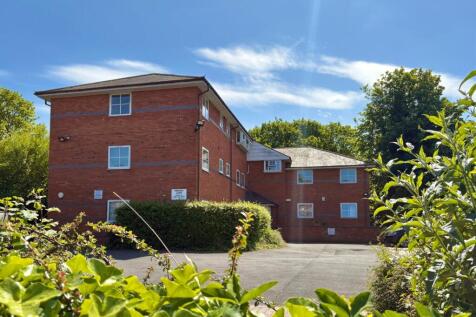 Deposit Free Option Available. A fantastic TWO BEDROOM apartment, situated close to LEEDS CITY CENTRE is now available this Spring. Close to local amenities and great transport links.