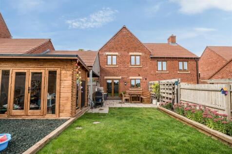 7 Poplar Close, Overseal