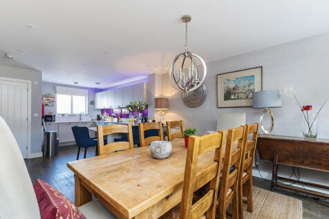 3 Longhurst Drive...