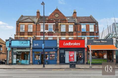 Flat 1, 129 Clapham High Street SW4 7SS-1.jpg
