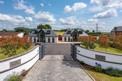 Meadow View, Mile Flat-External.jpg