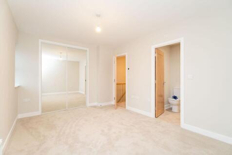 Plot 32 Principal