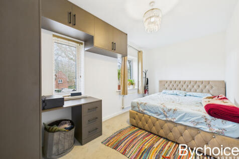 CAM05454G0-PR0093-STILL021