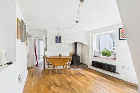 breakfast/dining room