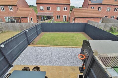 REAR GARDEN -