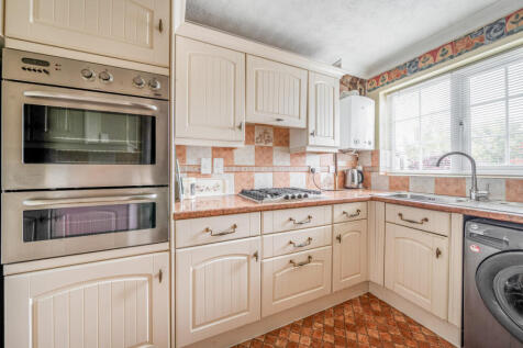 1369908-11-68f216...