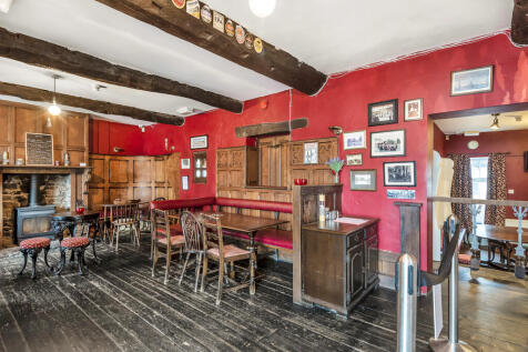 Main Bar/Dining A...