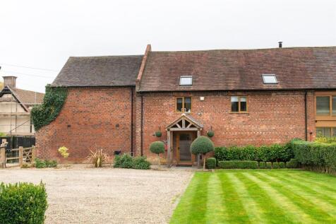 Swallow Barn Iverley 1.jpg